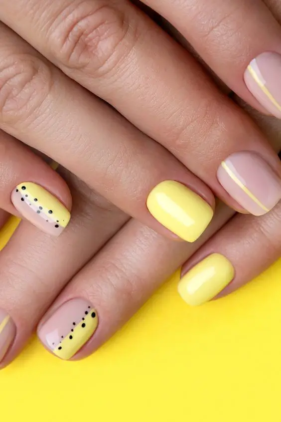 Minimal Short Pale Yellow Nails Design Best Yellow Spring Summer Nails Ideas 