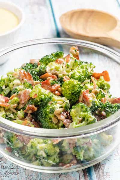 Low Carb Broccoli Salad with Bacon and Sunflower Seeds Recipe + Photo by Low Carb Africa