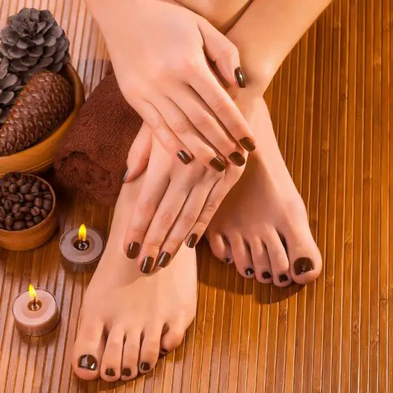 Fall Nails Ideas | Short Dark Brown Fall Nails (Mani / Pedi)